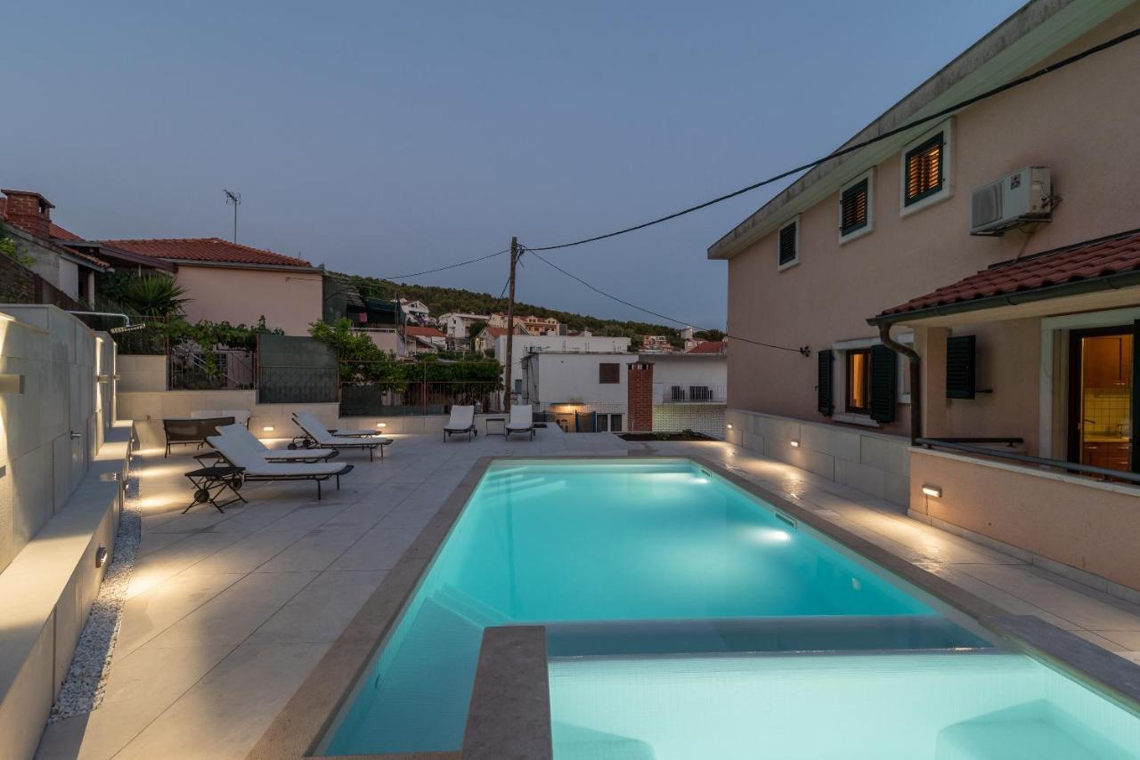 Apartment Sara Trogir Zewnętrze zdjęcie